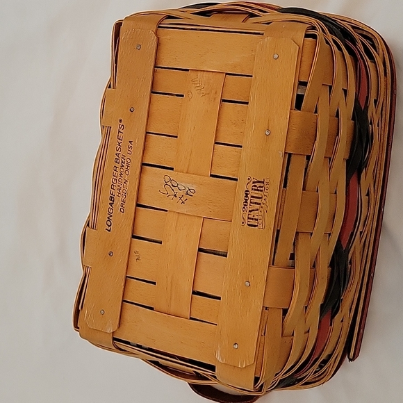 Longaberger 2000 Century Celebration with Handles and Removable Divider - Picture 4 of 8